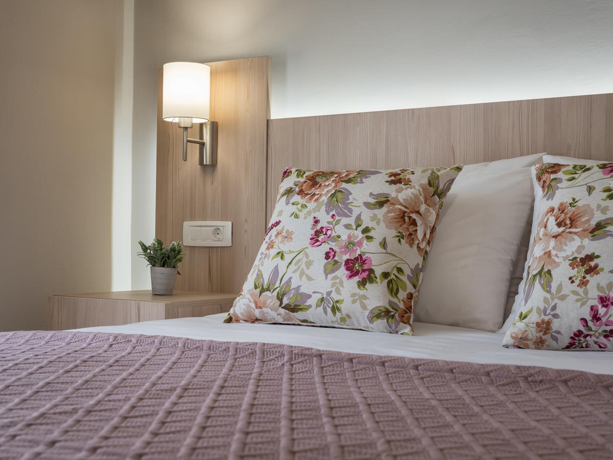 Katerina Studios Tsilivi  Luaran gambar
